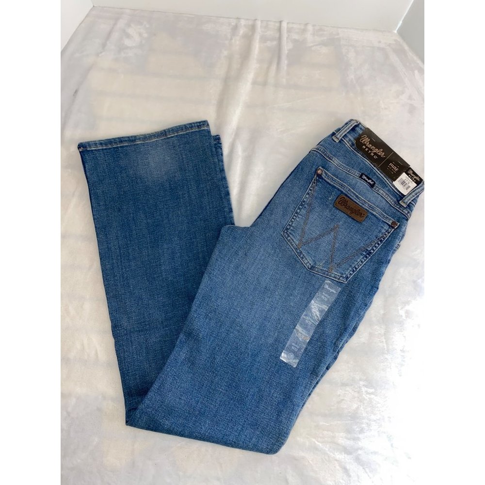 Wrangler Women's Retro Mae Mid Rise Stretch Boot Cut Jean Size 9x32 - Picture 4 of 9